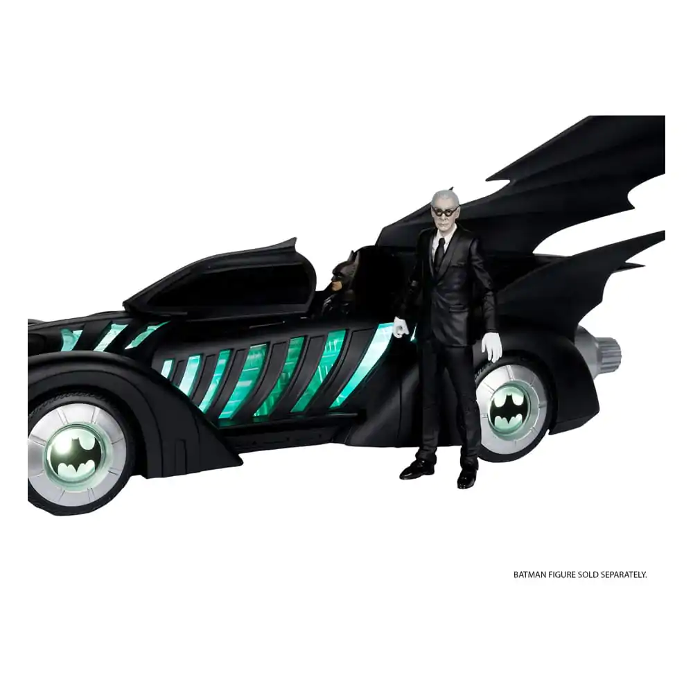Batman Forever DC Multiverse Akčná figúrka s vozidlom Alfred Pennyworth & Batmobile (Gold Label) 79 cm produktová fotografia