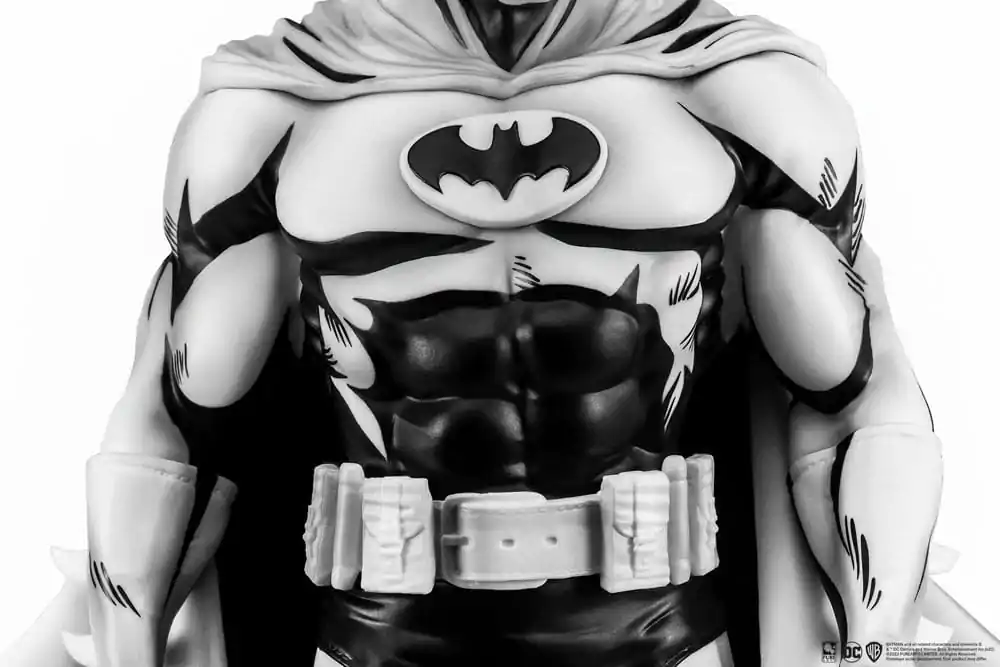 Batman PX PVC Socha 1/8 SDCC 2024 Batman Black & White Version 27 cm produktová fotografia