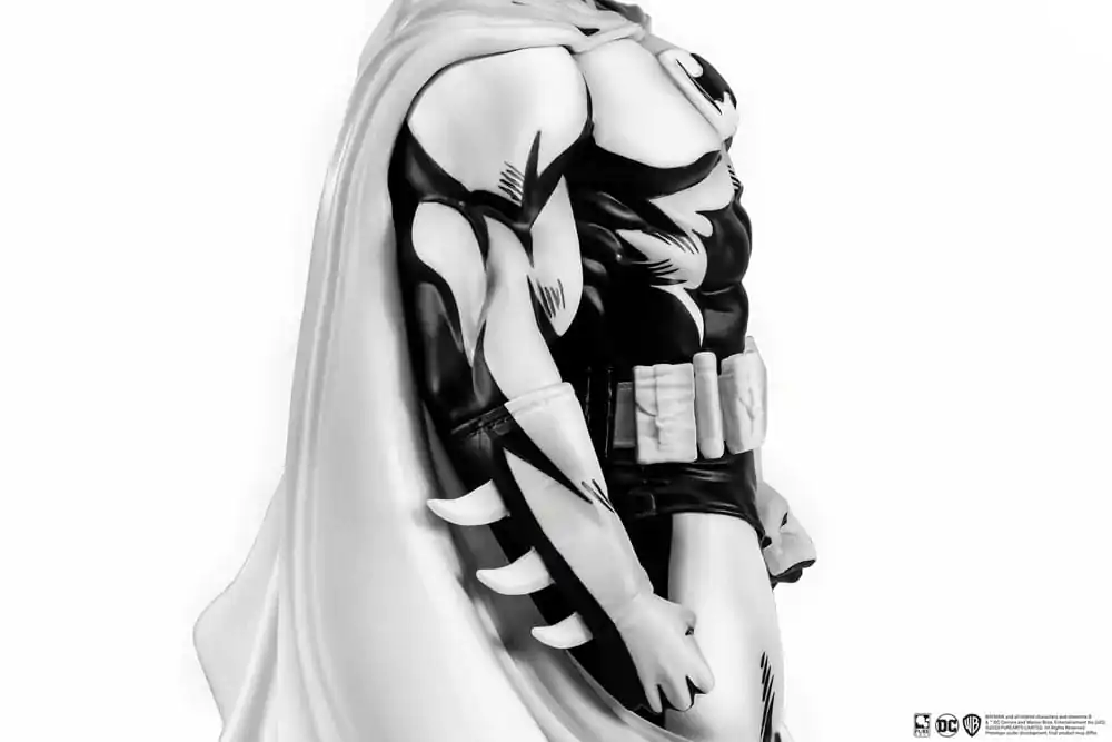 Batman PX PVC Socha 1/8 SDCC 2024 Batman Black & White Version 27 cm produktová fotografia