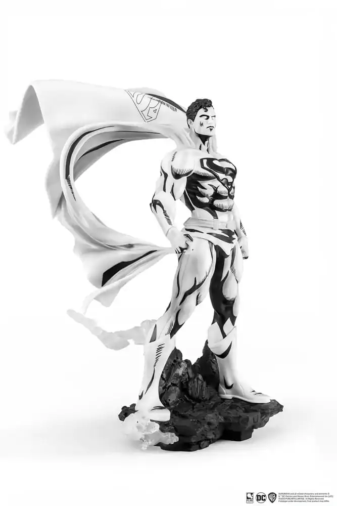 Batman PX PVC Statue 1/8 SDCC 2024 Superman Black &amp; White verzia 30 cm termékfotó