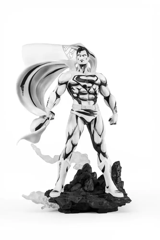 Batman PX PVC Statue 1/8 SDCC 2024 Superman Black &amp; White verzia 30 cm termékfotó