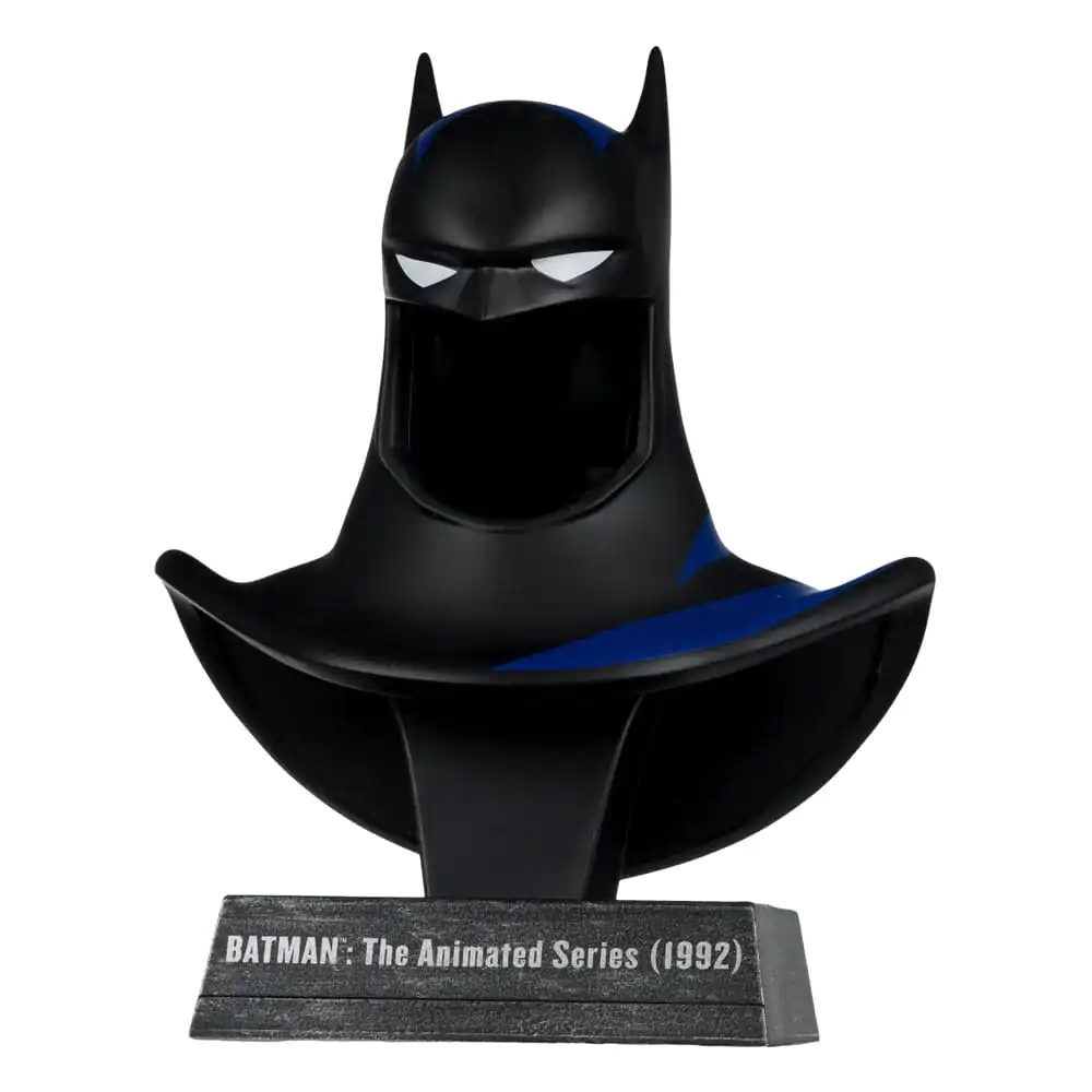 Batman: The Animated Series 1992 DC Direct Mini Replika 1/3 Batman Cowl Gold Label 19 cm produktová fotografia