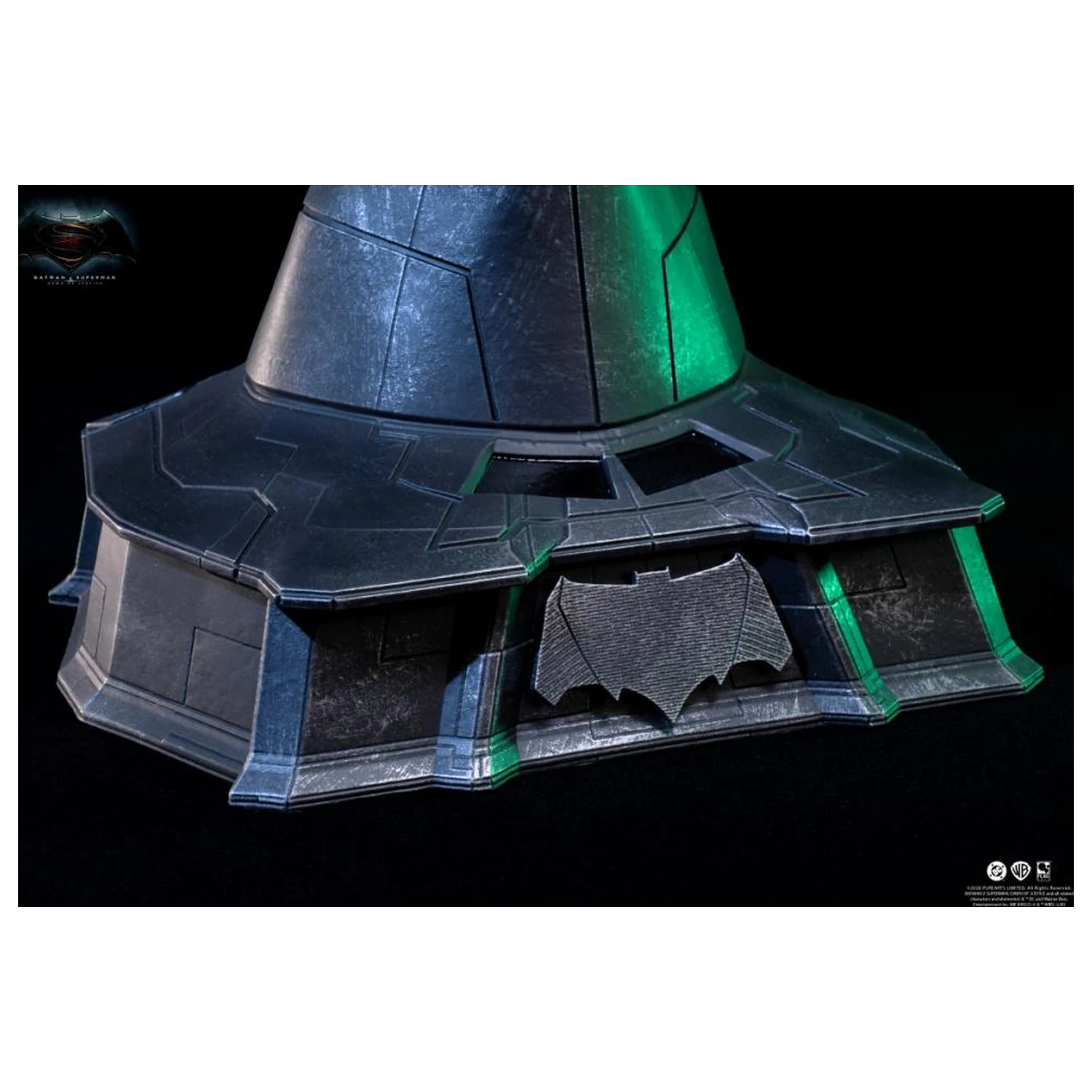 Batman v Superman Armored Batman Replika prilby 1/1 produktová fotografia