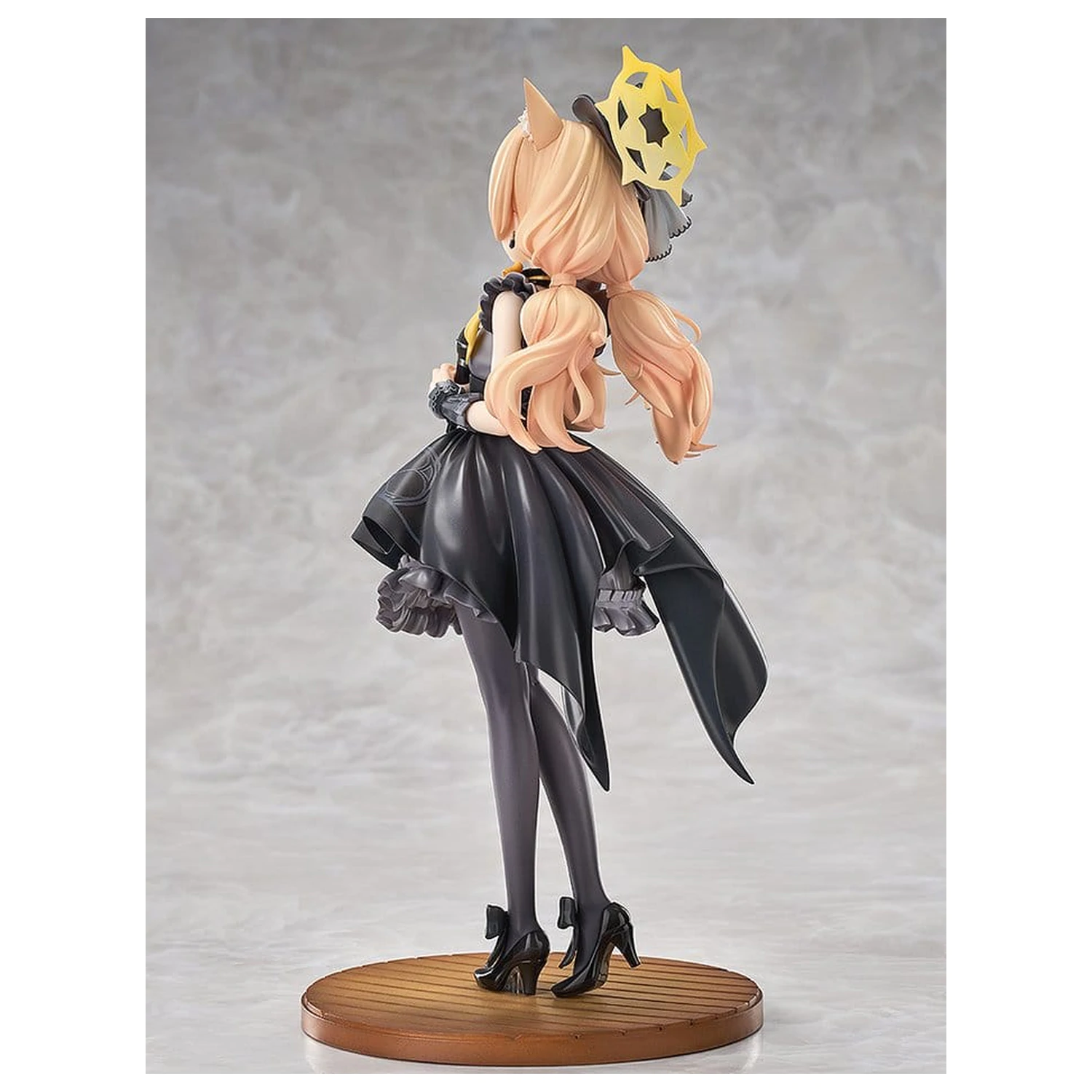 Blue Archive PVC socha 1/7 Mari (Idol): Memorial Lobby Ver. 24 cm produktová fotografia