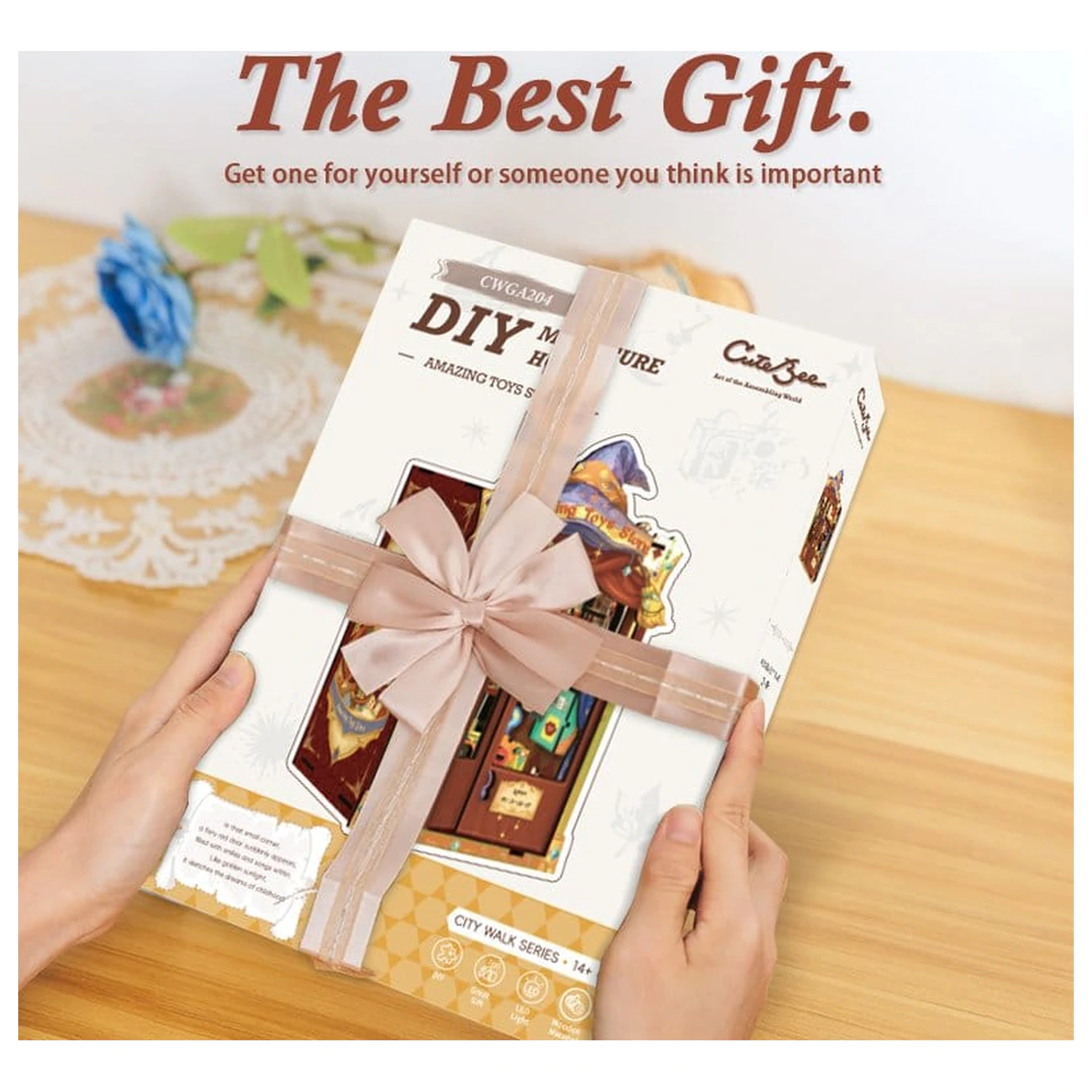 Book Nook Amazing Toy Store 17 x 12 cm produktová fotografia