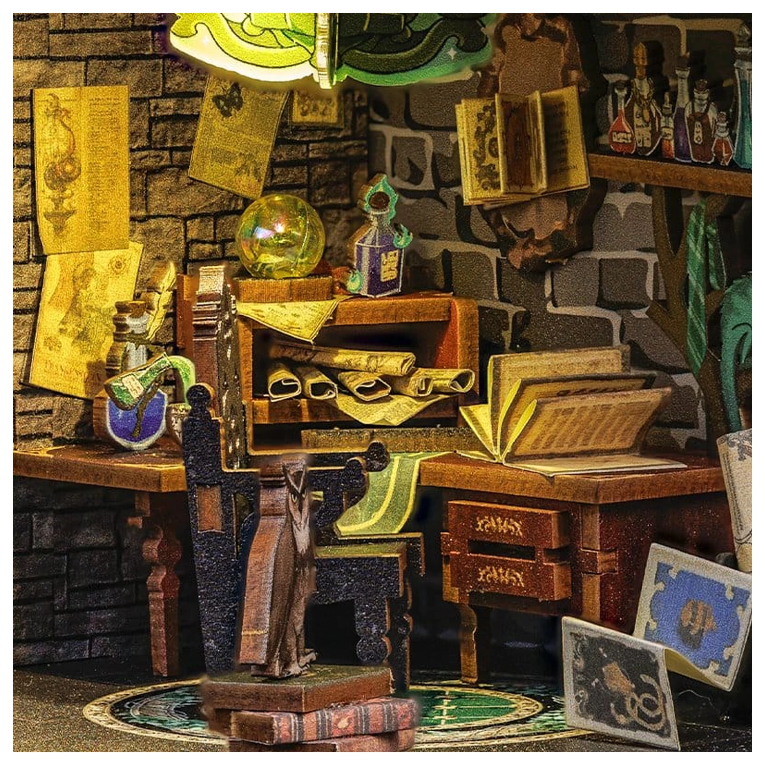 Book Nook Darkness Common Room 23 x 11 cm produktová fotografia