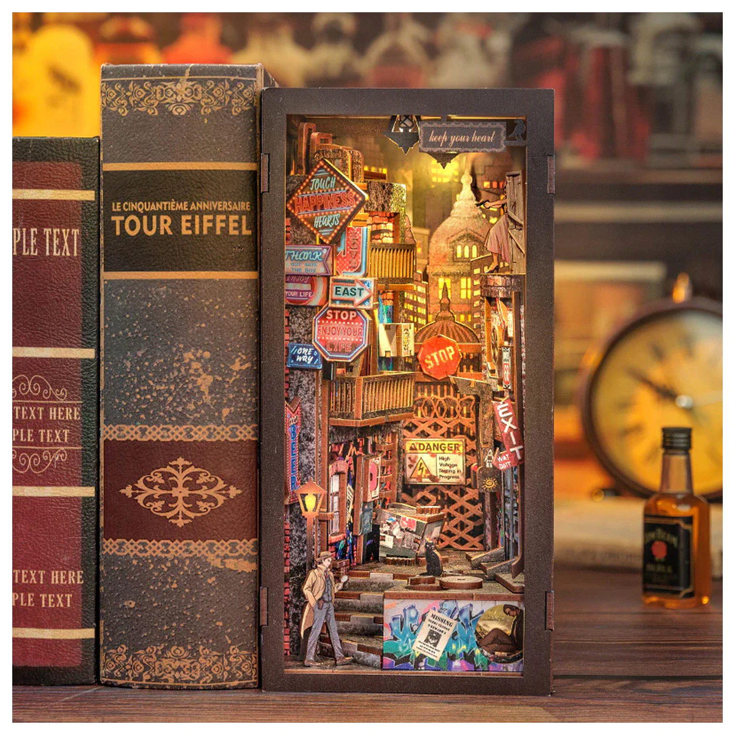 Sada na stavbu BOOK NOOK KIT DIY The Long Goodbye 238 ks + LED svetlo produktová fotografia