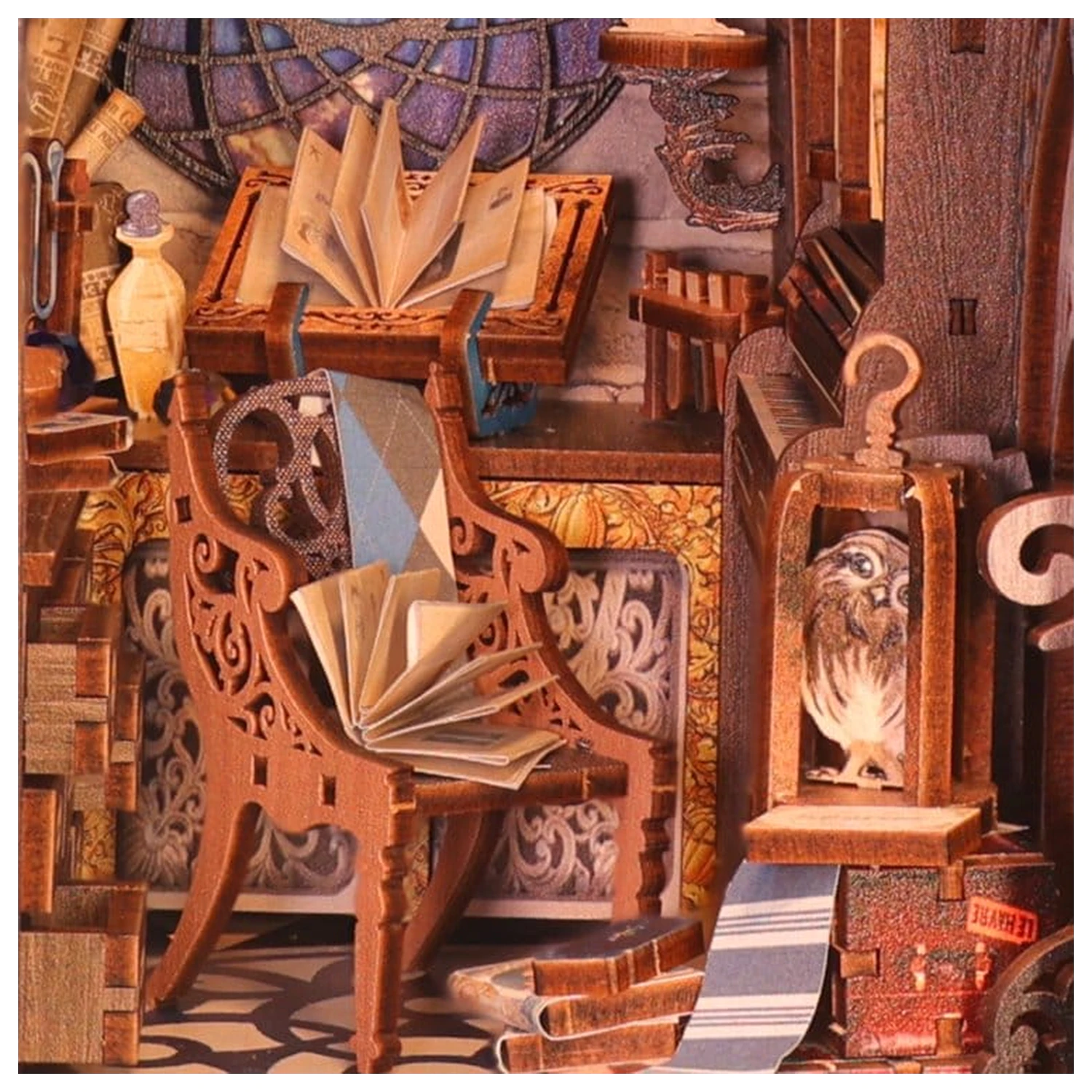 Book Nook Nebula Common Room 23 x 11 cm produktová fotografia