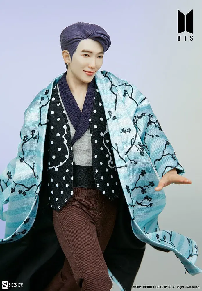 BTS Idol Collection PVC Socha RM Deluxe 23 cm produktová fotografia