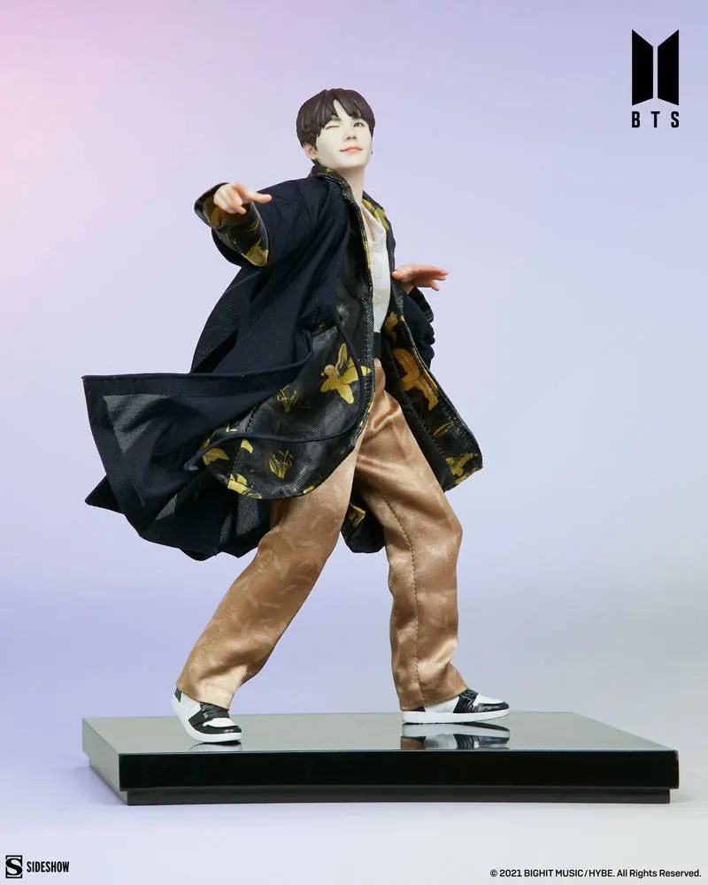 BTS Idol Collection PVC Socha SUGA Deluxe 23 cm produktová fotografia