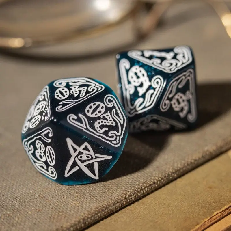 Call of Cthulhu Dice Set Abyssal & White (7 ks) termékfotó