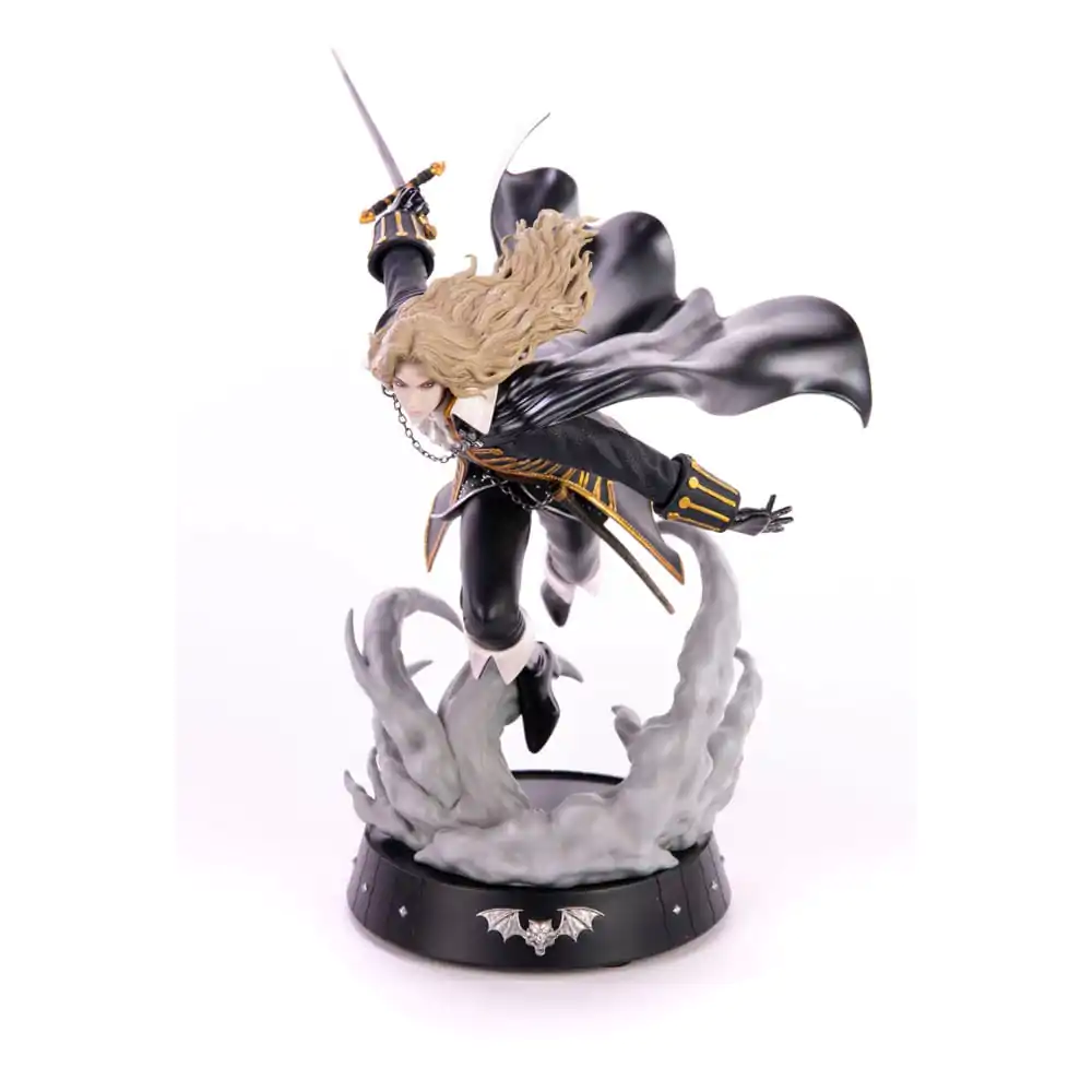 Castlevania Symphony of the Night Statue Dash Attack Alucard 30 cm termékfotó