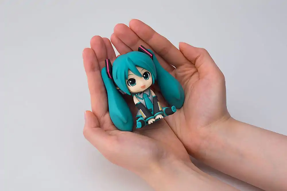 Character Vocal Series 01: Hatsune Miku Piapro Characters Gumová Maskotka Nendroid Plus Mini Figúrka Hatsune Miku 8 cm produktová fotografia