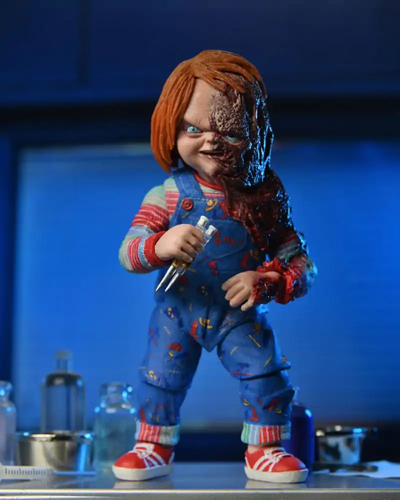 Figúrka akčná Child´s Play Chucky (TV seriál) Ultimate Chucky 18 cm termékfotó