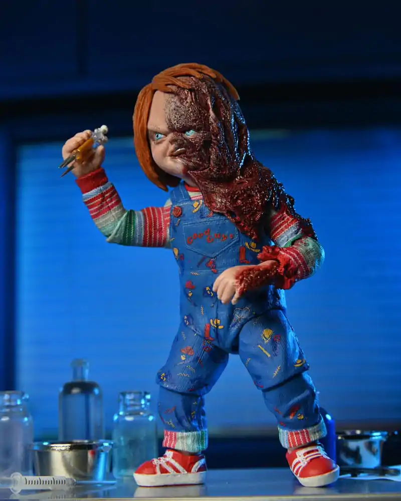 Figúrka akčná Child´s Play Chucky (TV seriál) Ultimate Chucky 18 cm termékfotó