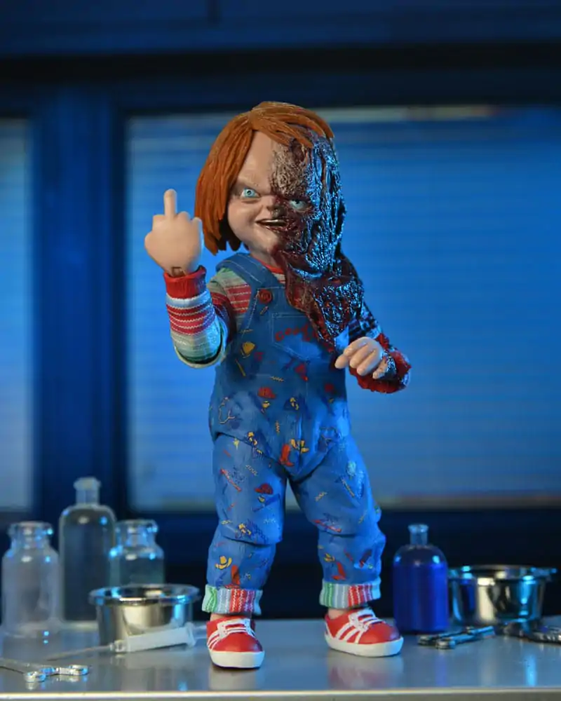 Figúrka akčná Child´s Play Chucky (TV seriál) Ultimate Chucky 18 cm termékfotó