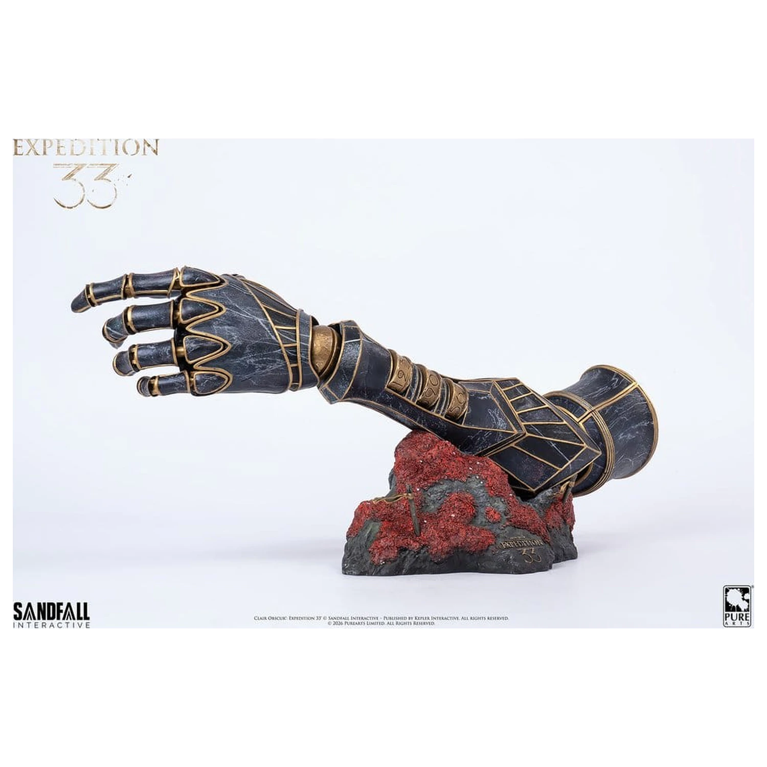 Clair Obscur: Expedition 33 replika ramena Gustava v mierke 1/1, 48 cm produktová fotografia