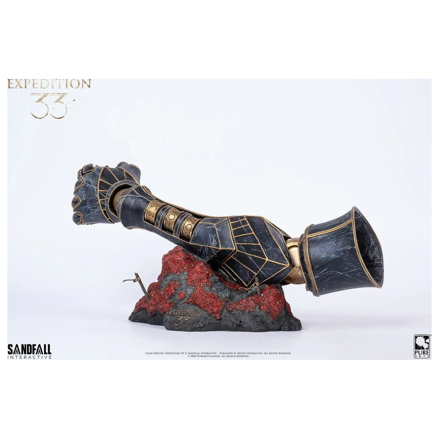 Clair Obscur: Expedition 33 replika ramena Gustava v mierke 1/1, 48 cm produktová fotografia