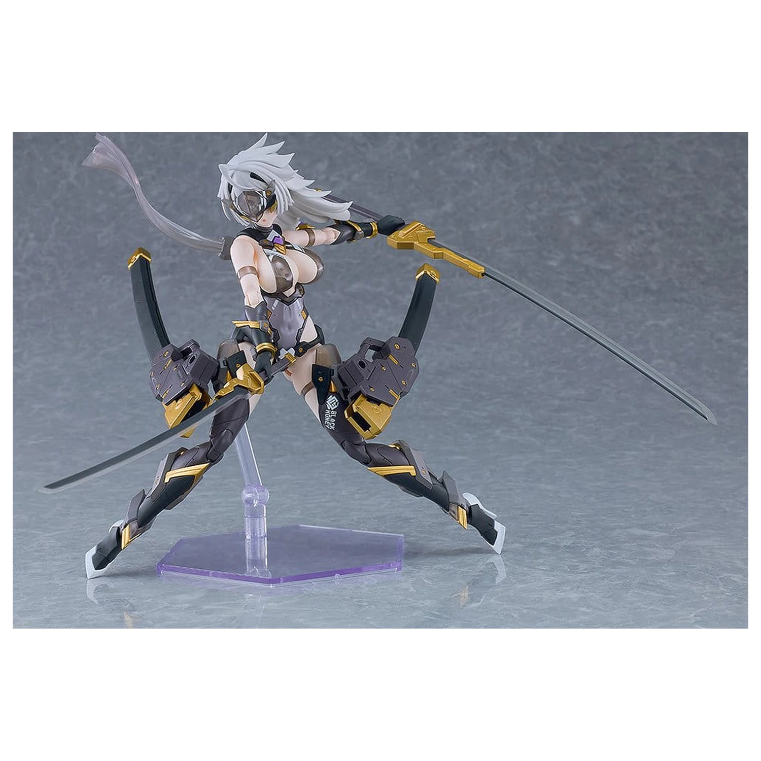 Cutie Honey Nova Plamatea plastová stavebnica modelu Black Honey 17 cm produktová fotografia