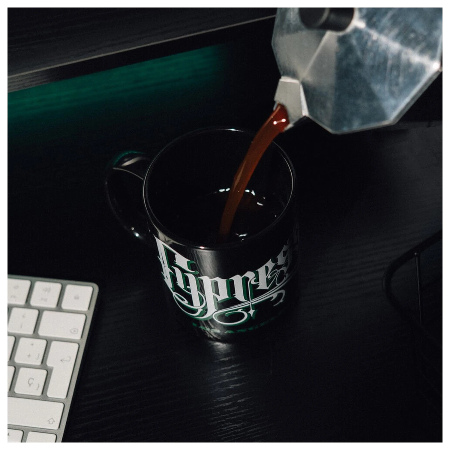 Cypress Hill hrnček 350ml produktová fotografia