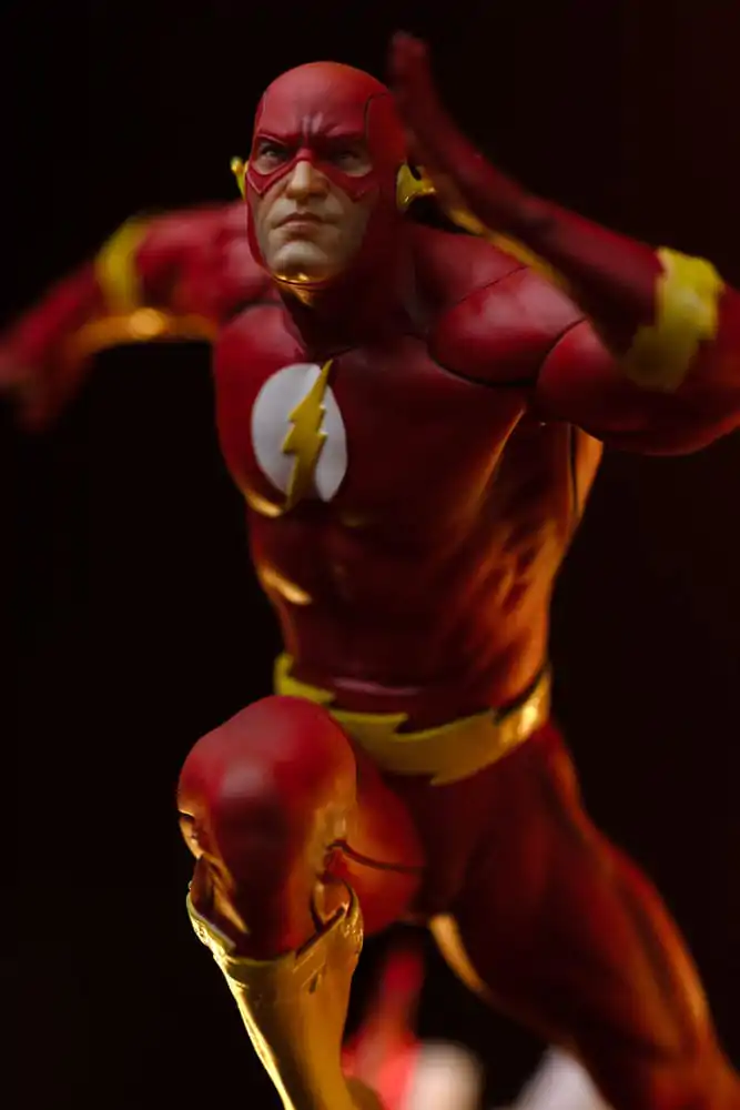 DC Comics Art Scale Socha 1/10 Flash 25 cm produktová fotografia