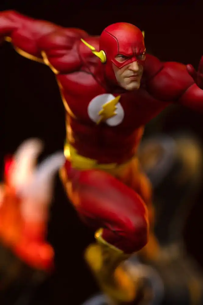 DC Comics Art Scale Socha 1/10 Flash 25 cm produktová fotografia