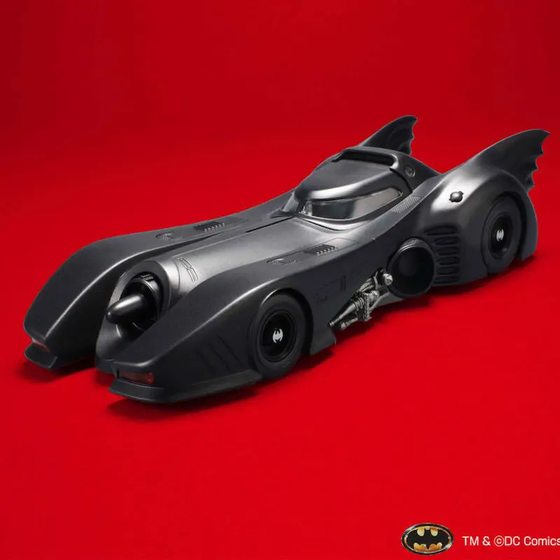 DC comics Batman Batmobile model súpravy auta figúrka 1/35 produktová fotografia