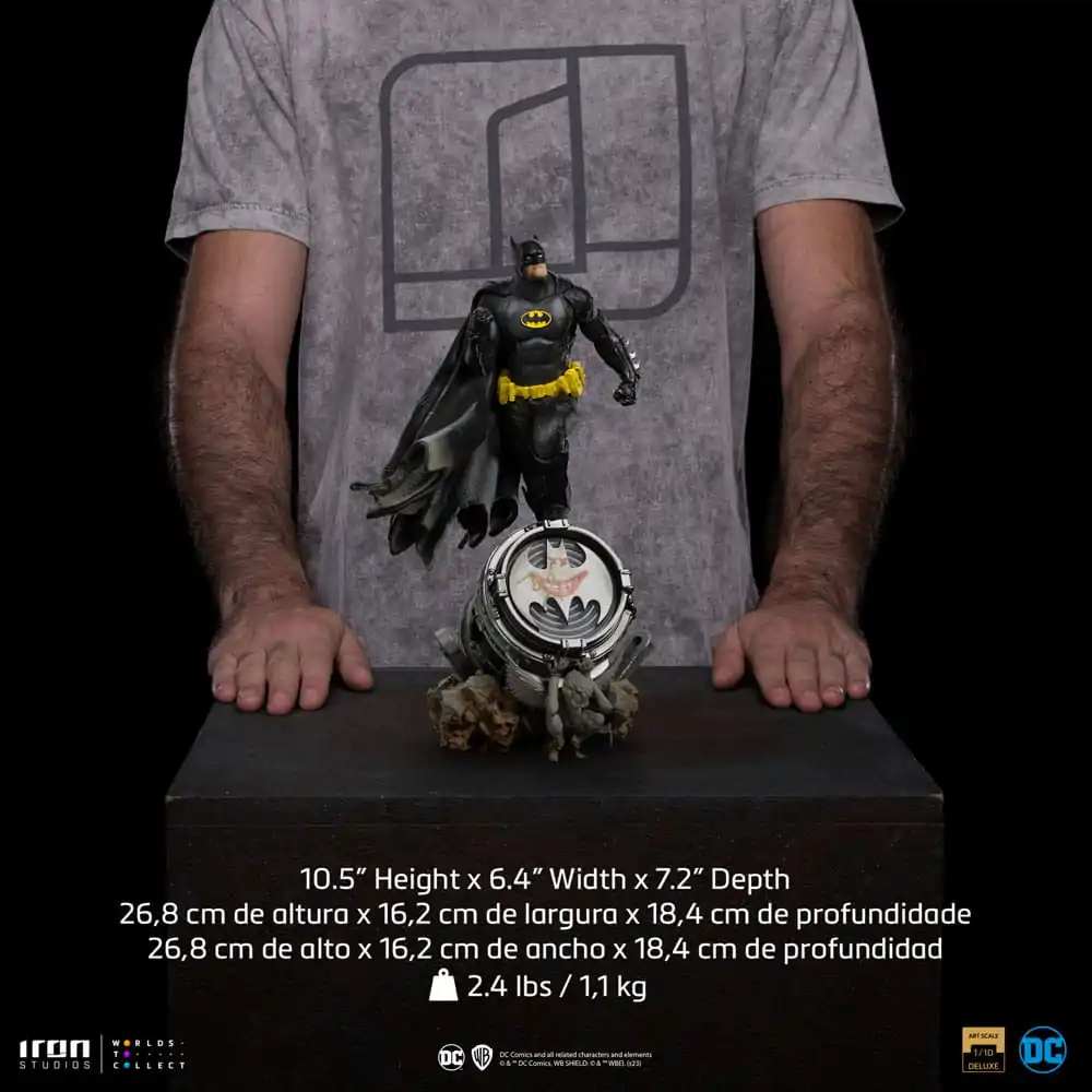 DC Comics BDS Art Scale Socha 1/10 Batman Deluxe (Black Version Exclusive) heo EU Exclusive 30 cm produktová fotografia