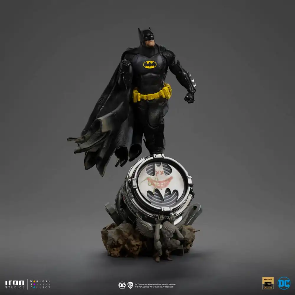 DC Comics BDS Art Scale Socha 1/10 Batman Deluxe (Black Version Exclusive) heo EU Exclusive 30 cm produktová fotografia