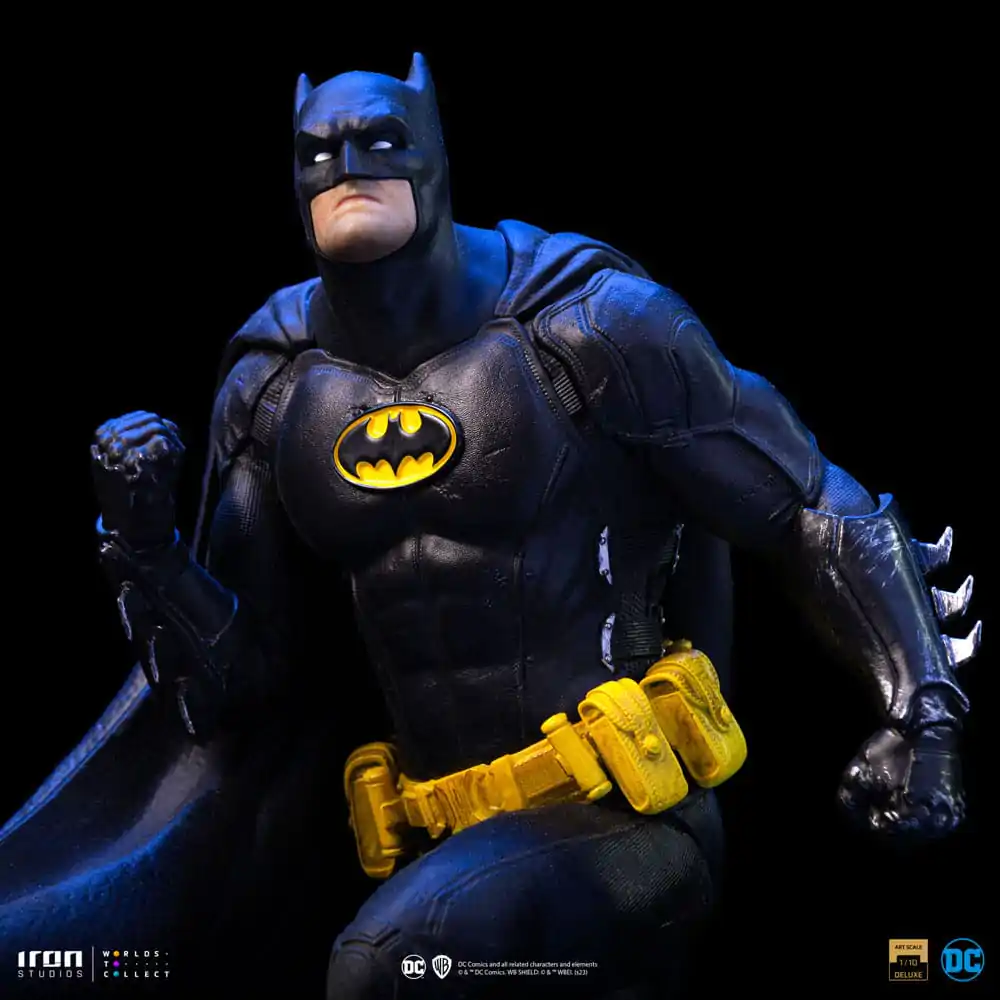 DC Comics BDS Art Scale Socha 1/10 Batman Deluxe (Black Version Exclusive) heo EU Exclusive 30 cm produktová fotografia