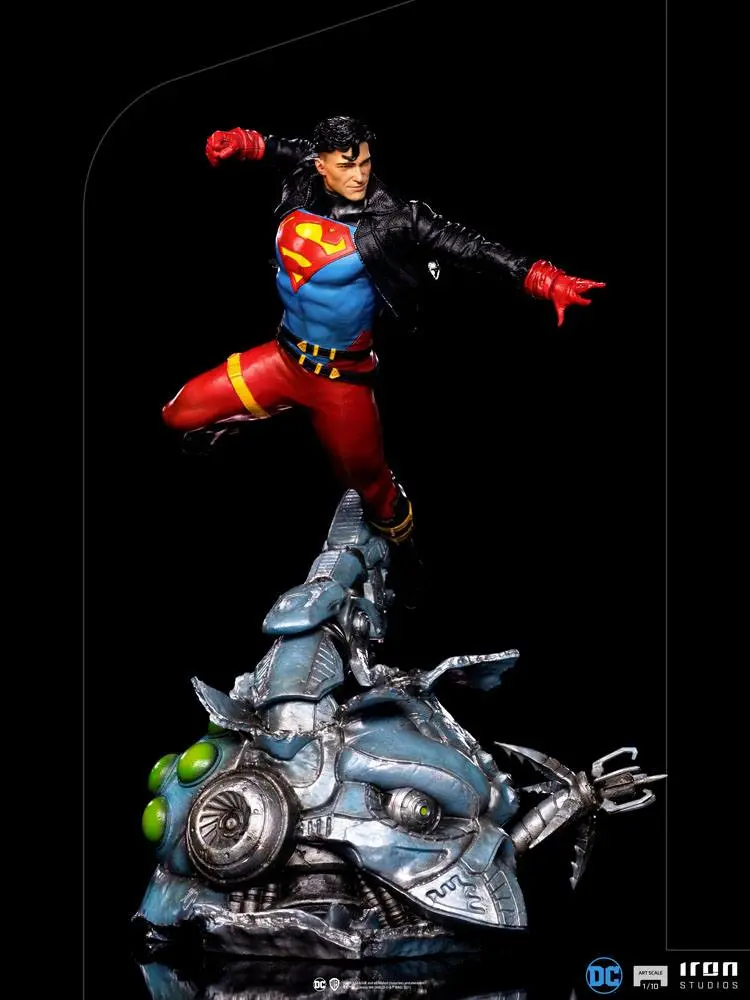 DC Comics Deluxe Art Scale Statue 1/10 Superboy 28 cm termékfotó