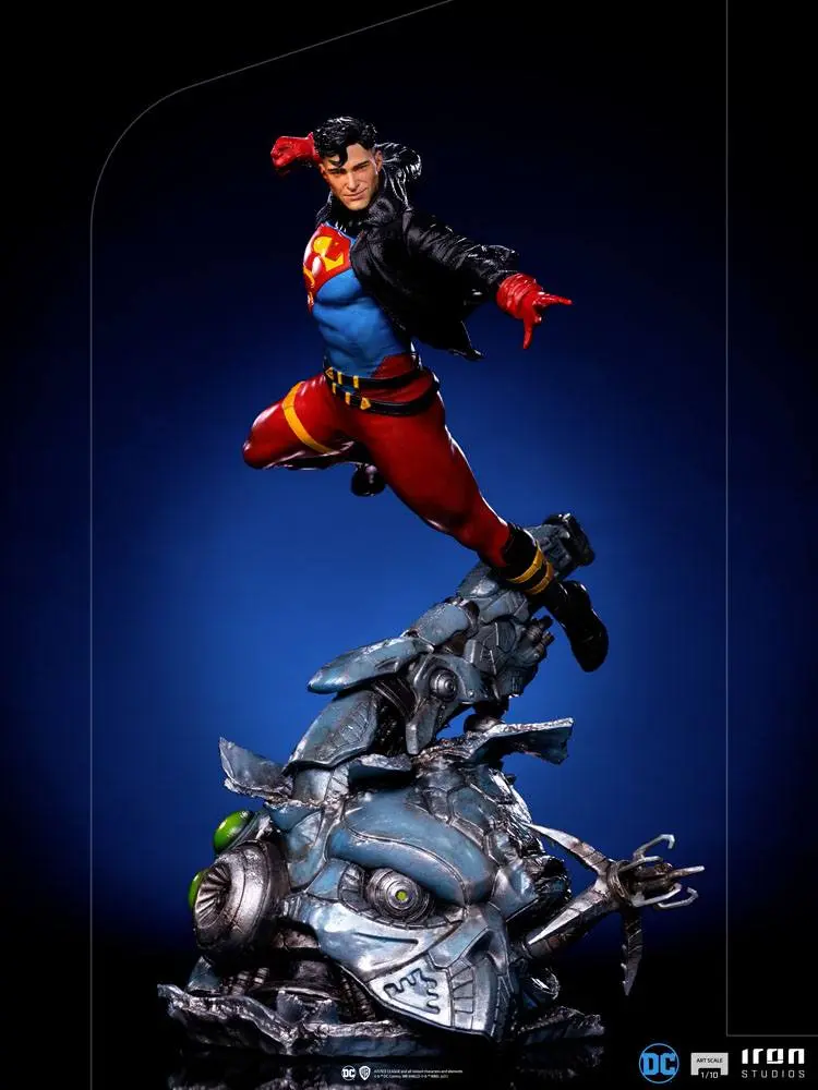 DC Comics Deluxe Art Scale Statue 1/10 Superboy 28 cm termékfotó