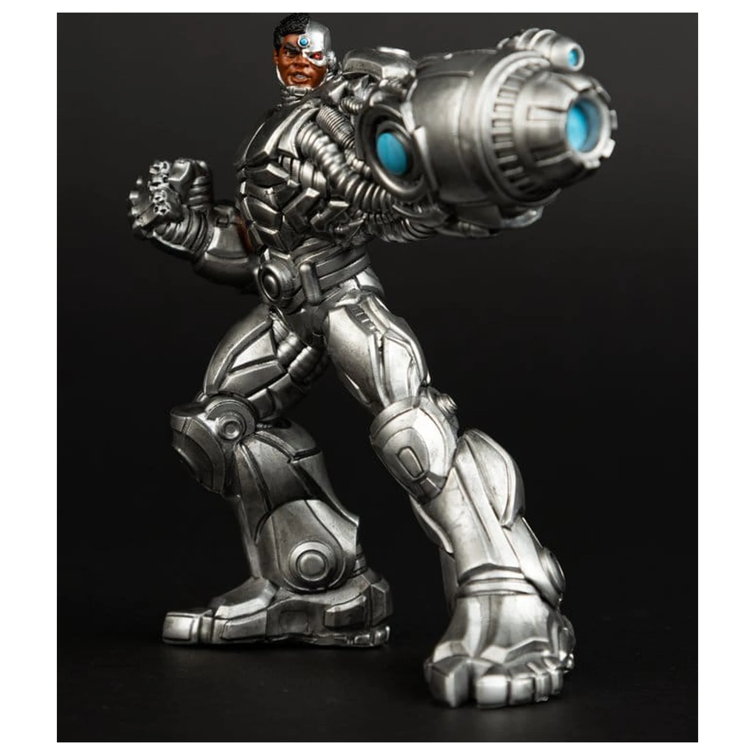 DC Direct Collector vinylová soška Cyborg 12 cm produktová fotografia