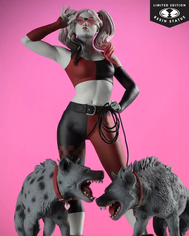 DC Direct Harley Quinn: Red, White & Black socha 1/10 Harley Quinn od Jenny Frison 19 cm produktová fotografia
