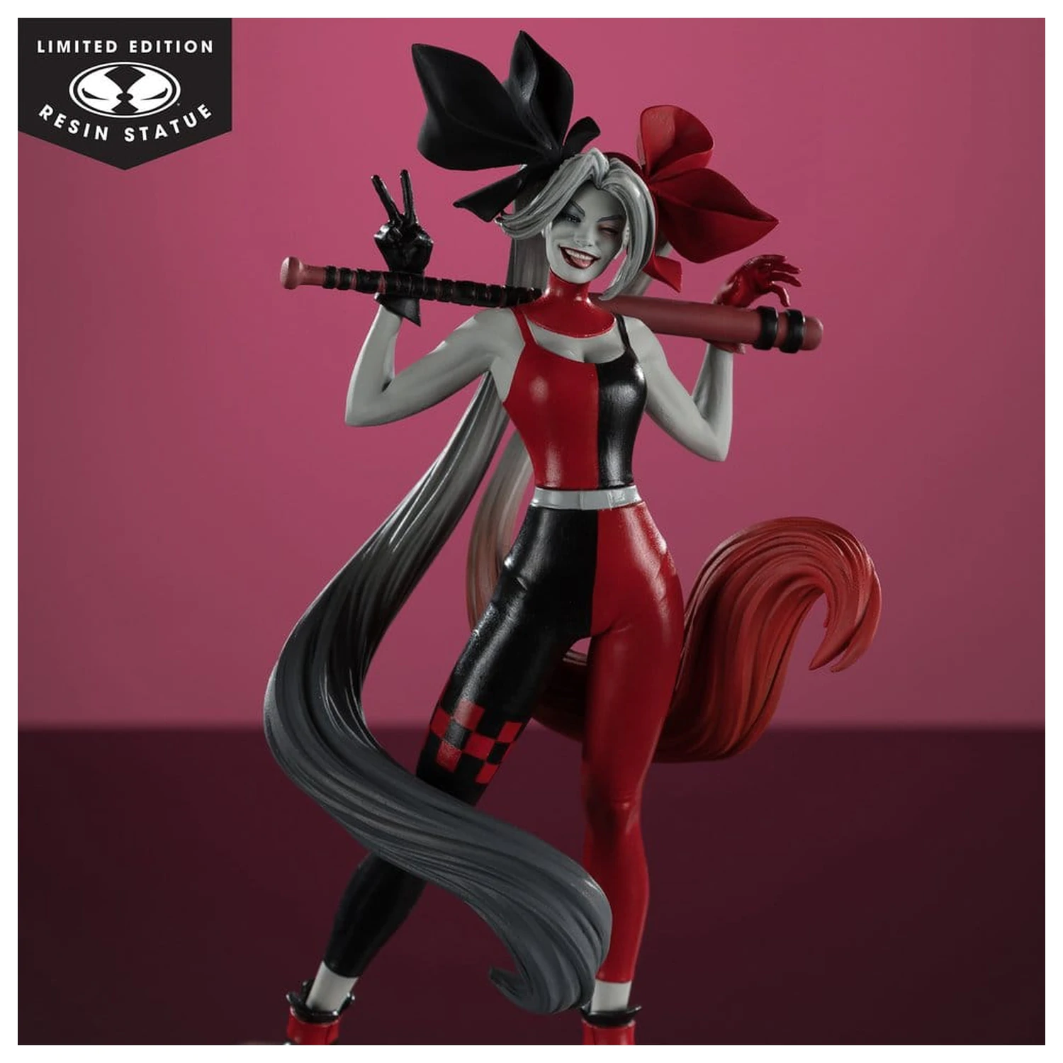 DC Direct Harley Quinn: Red, White & Black socha 1/10 Harley Quinn od Alexa Garnera 21 cm produktová fotografia