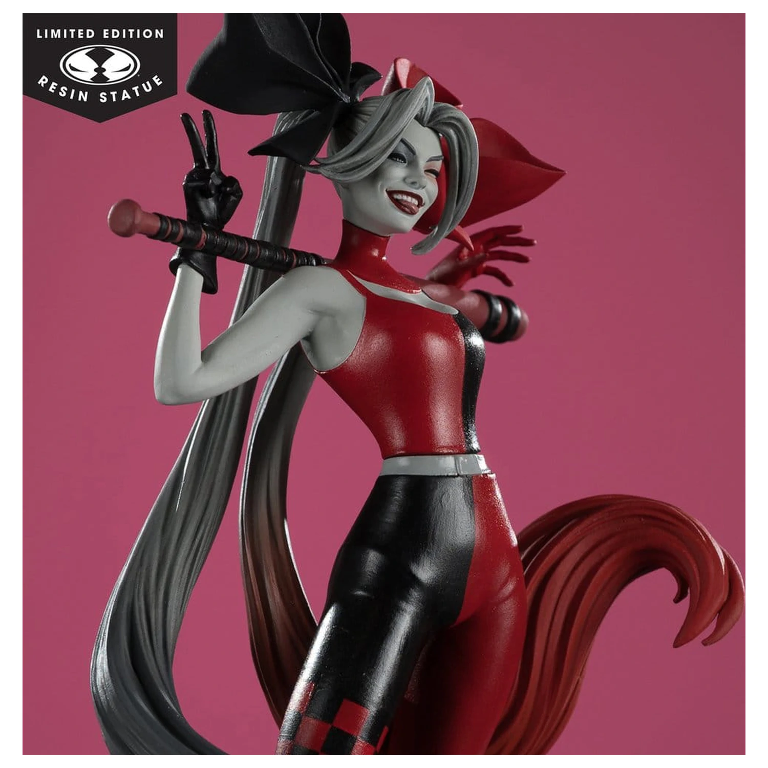 DC Direct Harley Quinn: Red, White & Black socha 1/10 Harley Quinn od Alexa Garnera 21 cm produktová fotografia