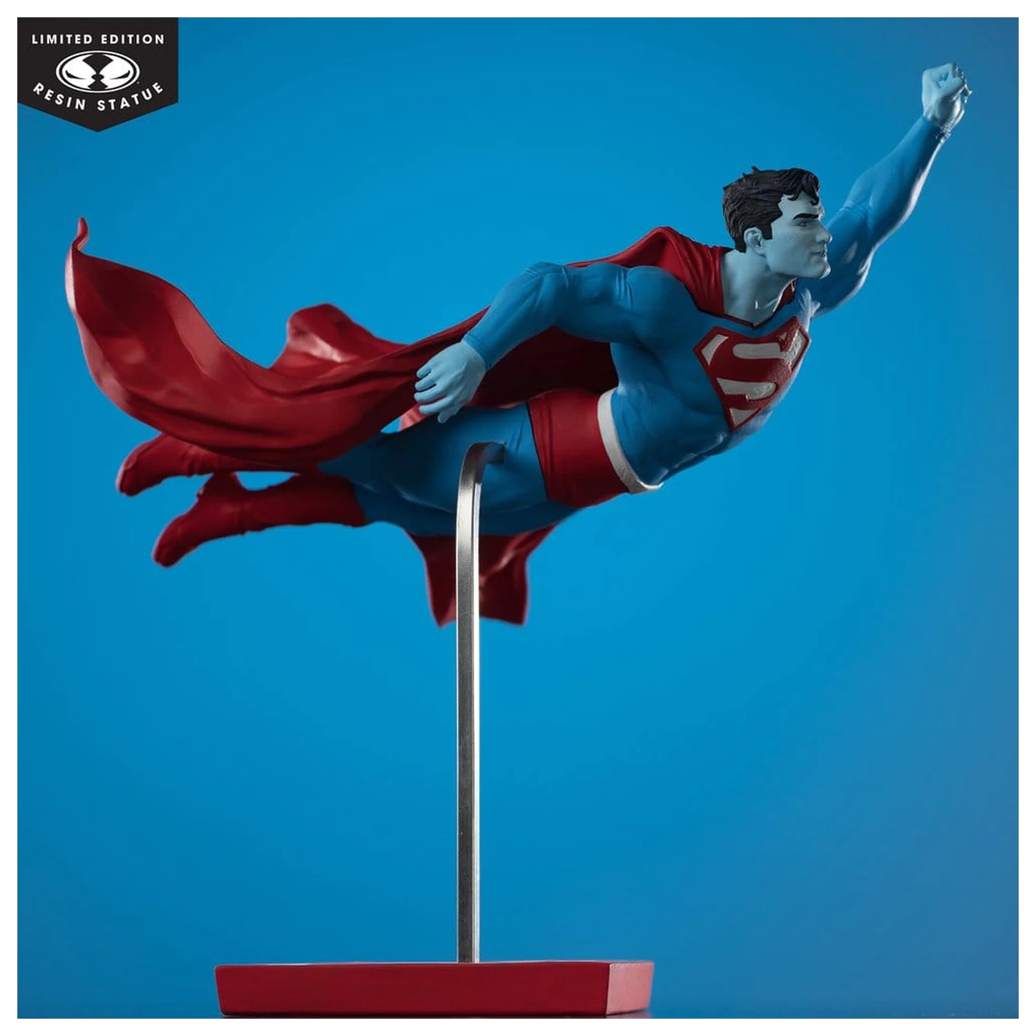 DC Direct Superman Red & Blue Socha 1/10 Superman by Lee Bermejo 26 cm produktová fotografia
