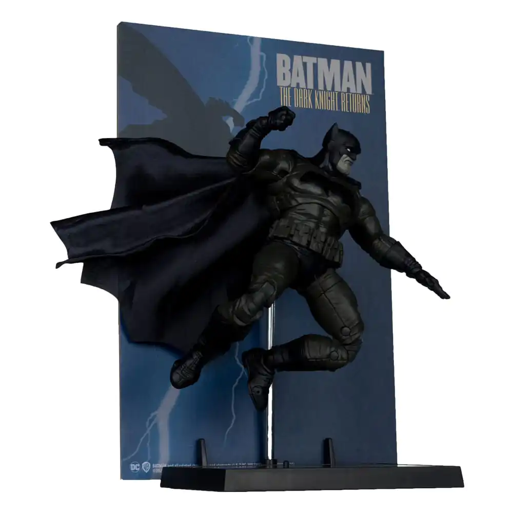 DC Multiverse McFarlane Cover Recreations Akčná Figúrka Batman (Batman: The Dark Knight Returns #1) (Gold Label) 18 cm produktová fotografia