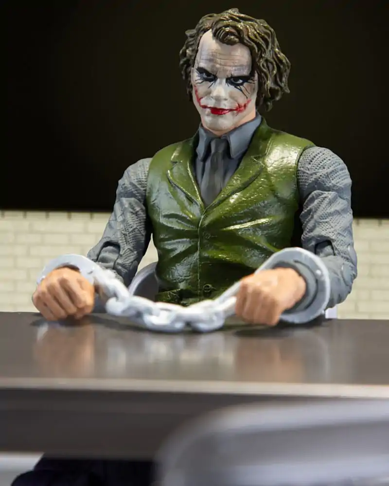 DC Multiverse Akčná Figúrka The Joker (Jail Cell Variant) (The Dark Knight) (Gold Label) 18 cm produktová fotografia