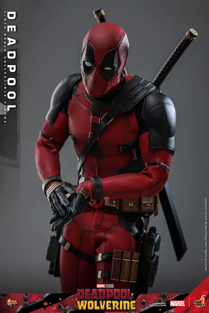 Deadpool &amp; Wolverine Movie Masterpiece Action Figure 1/6 Deadpool 31 cm termékfotó