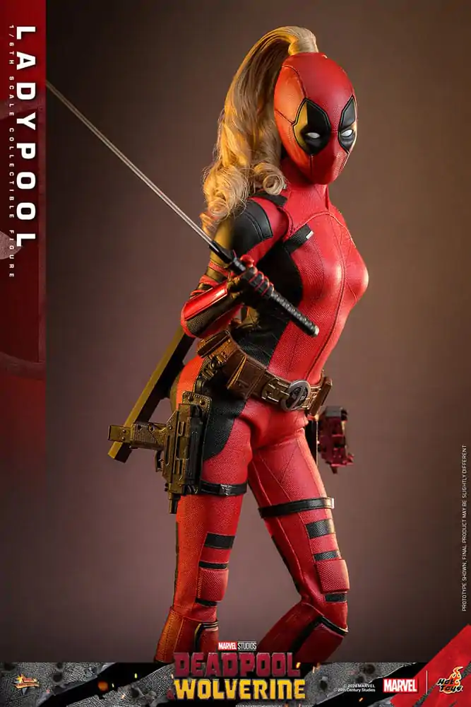 Deadpool & Wolverine Movie Masterpiece Action Figure 1/6 Ladypool 30 cm termékfotó