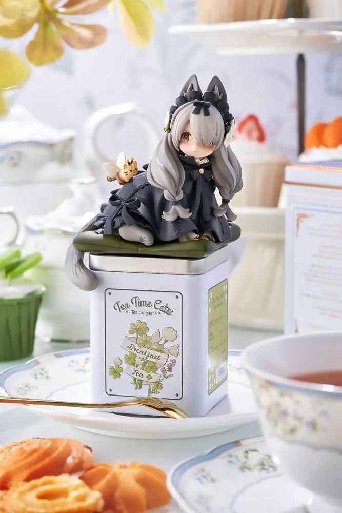 Decorated Life Collection PVC Soška Tea Time Cats British Shorthair 18 cm produktová fotografia