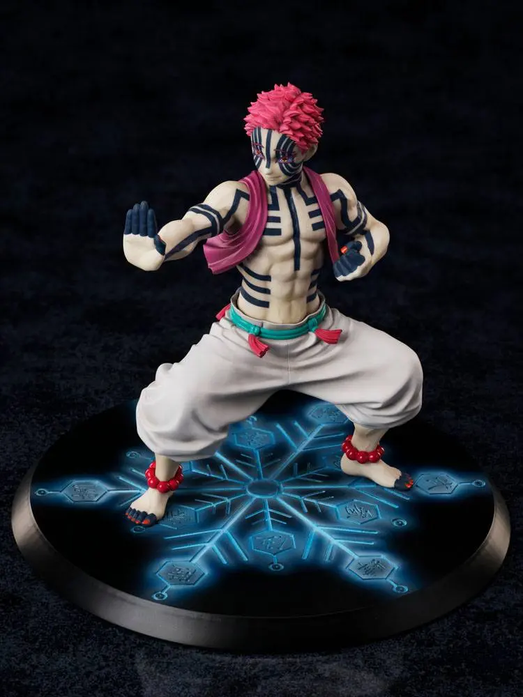 Demon Slayer: Kimetsu no Yaiba Socha 1/8 Akaza 19 cm produktová fotografia