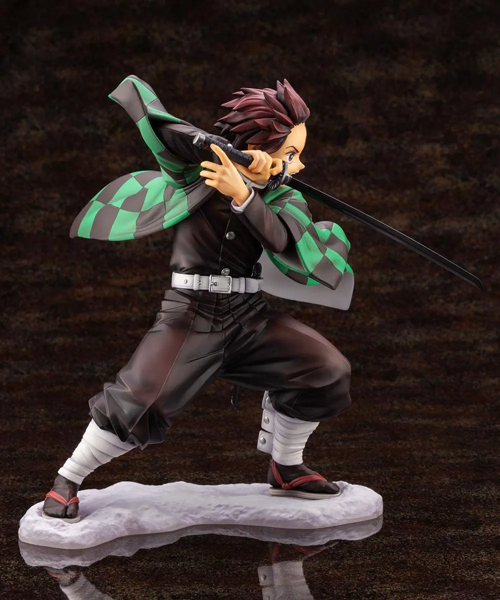 Demon Slayer: Kimetsu no Yaiba ARTFXJ Socha 1/8 Tanjiro Kamado 18 cm produktová fotografia