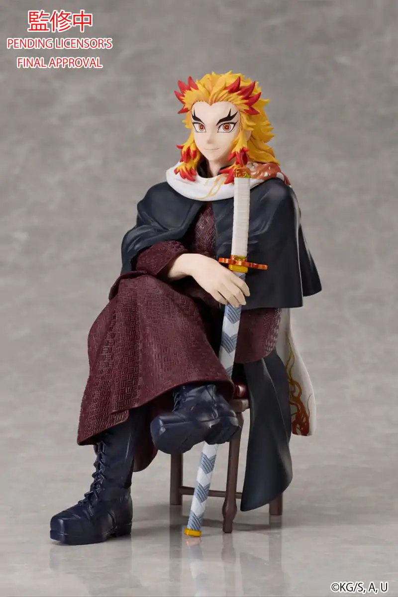 Demon Slayer: Kimetsu no Yaiba figúrka Kyojuro Rengoku 16 cm termékfotó