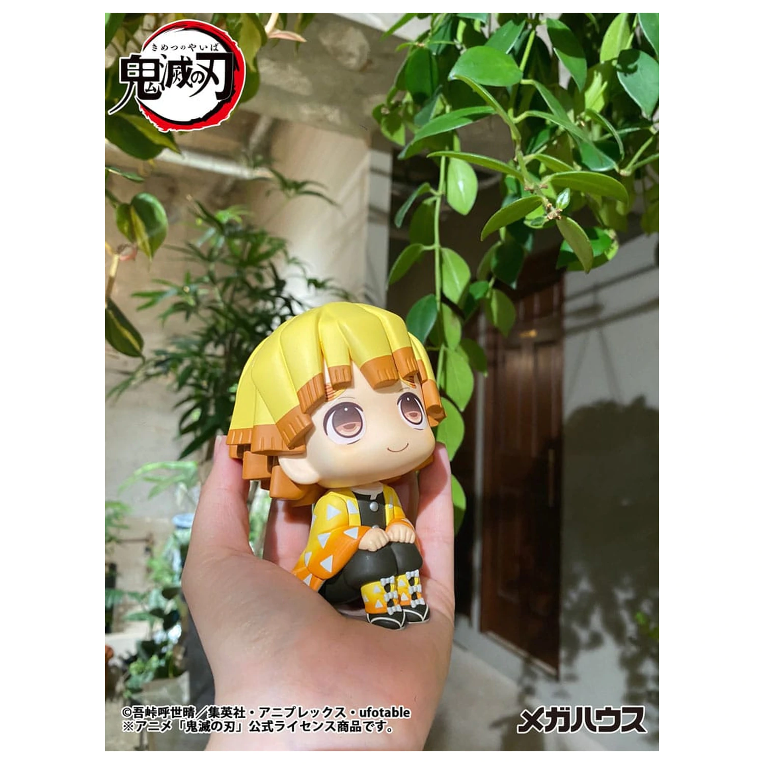 Demon Slayer Kimetsu no Yaiba Look Up PVC Socha Zenitsu Agatsuma Smile Ver. 11 cm produktová fotografia