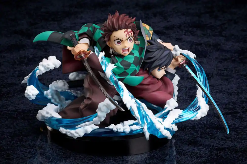 Demon Slayer: Kimetsu no Yaiba PVC socha Tanjiro & Giyuu 13 cm produktová fotografia