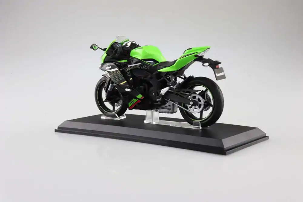 Odliatok model motocykla zo série sôch 1/12 Kawasaki Ninja ZX-25R Lime Green×Ebony 16 cm termékfotó