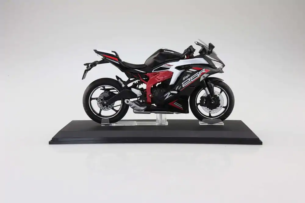 Diecast Bike Series Socha 1/12 Kawasaki Ninja ZX-25R Metallic Spark Black×Peal Flat Stardust White 16 cm termékfotó