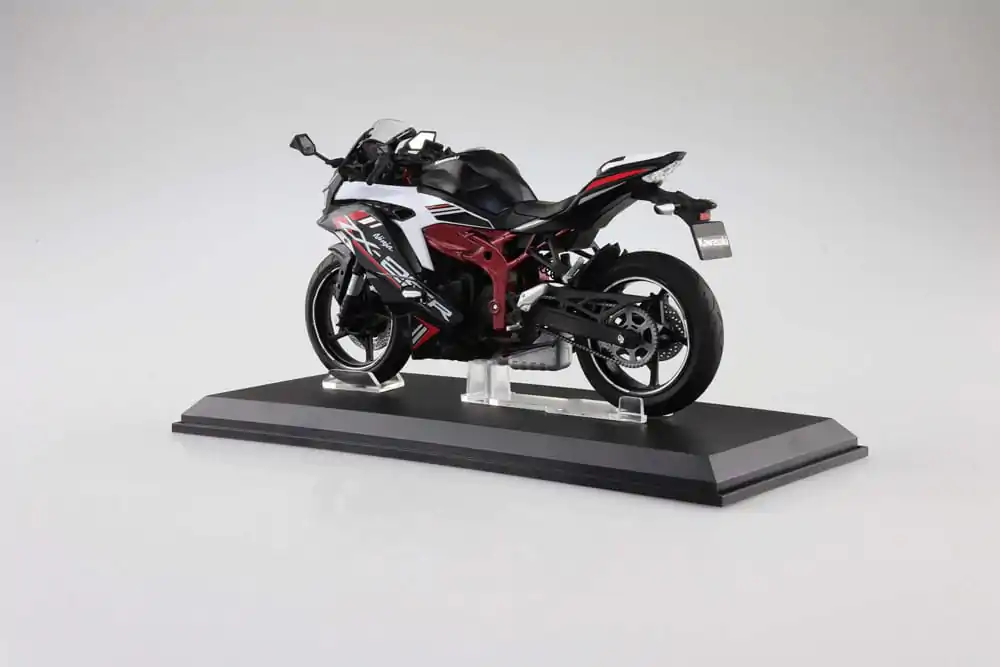 Diecast Bike Series Socha 1/12 Kawasaki Ninja ZX-25R Metallic Spark Black×Peal Flat Stardust White 16 cm termékfotó